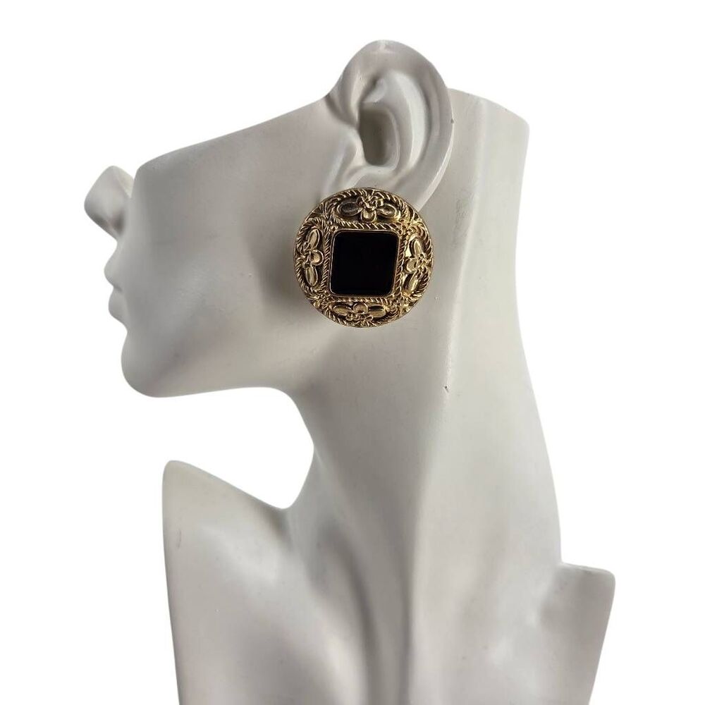 Vintage 1970s Black Cabochon Floral Gold Tone Clip-On Earrings 1.62”